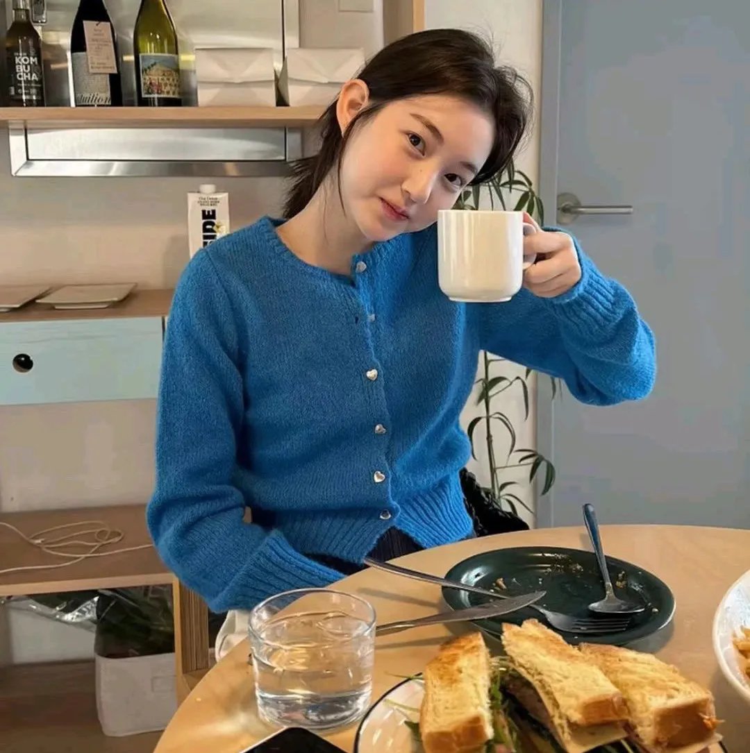 背后的她，眼前的我