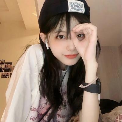 阳台上的坏女孩